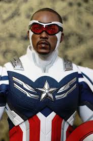 WHAT IS TOSIN LOOKING AT FOR ABOUT 5 TO 6 SECOND'S THIS GUY MUST BE A GENIUS