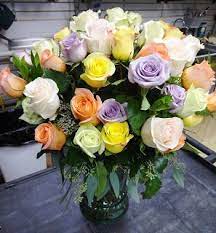 A Blog About Things Floral And Flower Related A View Into Our Flower Shop Including Our Event Designs Rose Flower Arrangements Flower Arrangements Flower Shop
