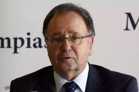 Intentan agredir al secretario general de Manos Limpias por sus denuncias a  Sánchez