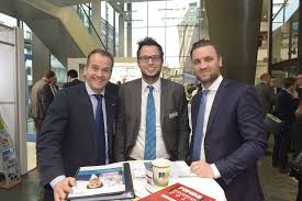 Aareal bank ag swift code. Galerie Fonds Professionell