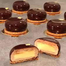 Recette Entremets Yuzu Noisette Gagnant Emission Les Rois Du Gateau Saison 1 Cyril Lignac Fou De Patiss Gateau Sans Cuisson Recette Dessert Gateaux Et Desserts