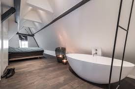 So quali risposte cerchi, e le ho messe nero su bianco in queste righe. Vasca Da Bagno In Camera Da Letto Blog Arredamento