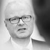 Croatian finance minister boris lalovac remains locked in combat with the commercial banks over who should resolvie the problem of loans taken out in swiss francs. 1