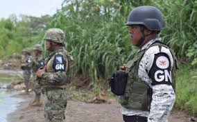 Guardia Nacional ahuyenta a migrantes en frontera del río Suchiate -  Noticias, Deportes, Gossip, Columnas | El Sol de México