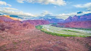 Its terrain includes part of the andes mountain range, swamps, the plains of the pampas and a long coastline. The 7 Best Things To Do In Salta Jujuy Northern Argentina Backpacker Reiseblog