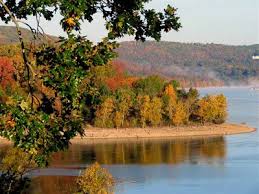 Pin By Shelby Bartlett On Places I Ve Been Table Rock Lake Lake Resort Branson Vacation