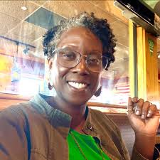 What toiletries do 5-star hotels provide?