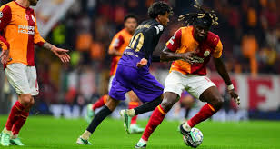 Son üç yılda transfere Barcelona’dan çok harcayan Galatasaray acı bir reçeteyle karşılaştı! Parayla Saadet olmuyor — Sözcü Gazetesi