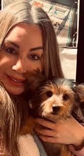 My 6 month old girl Penelope has finally mastered the howl!