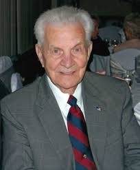 Robert V Chapman Obituary