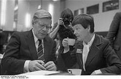 Therefore, those around loki schmidt need his continual guidance, inspiration, and encouragement. Loki Schmidt Ist Tot Wikinews Die Freie Nachrichtenquelle
