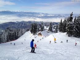Vila turistica simonte din poiana brasov detine 15 spatii de cazare (camere single, duble, duble confort, suite. Partiile De Schi Din Poiana Brasov Au Fost Deschise
