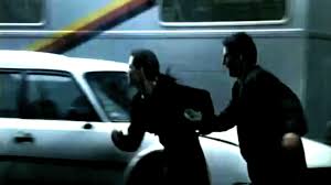 A bizarre love triangle forms in which each member slowly unveils their imperfections. Bande Annonce Un Coeur En Hiver Vf Video Dailymotion