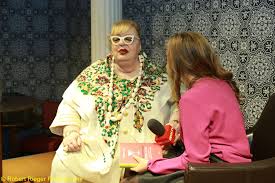 Daughters nina snell dennard, lena rick janousek Nina Janousek Prasentiert Madame Nina Weiss Alles 30 3 2017 Landstrasse