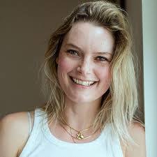 Jamie Cameron's Instagram, Twitter & Facebook