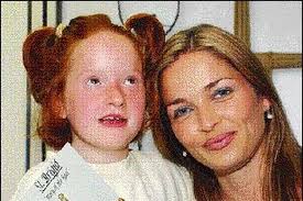 Caroline drops in to