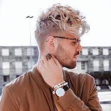 Hipster Frisur Manner Locken Blond Hipster Frisur Lockiges Haar Jungs Frisur Ideen