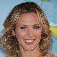 Lorie Noel's Instagram, Twitter & Facebook