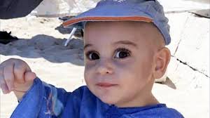 Evan, ucciso di botte a 2 anni: rinviati a giudizio la mamma e l'ex compagno