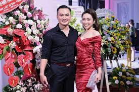 Vì sao so với trước, hiện tại, anh cởi mở hơn trong chuyện tình cảm ? Hai Cuá»™c Hon Nhan Song Gio Cá»§a Diá»…n Vien Chi Báº£o TrÆ°á»›c Khi Cong Khai Báº¡n