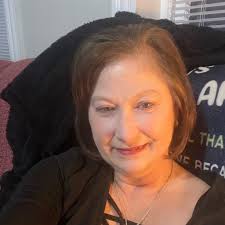 2 days!! Join Rene Bean VIP and mention OLIVIA to see some sneak peaks of  the drop bows in different styles. Mini piggies, piggies, 3 size bows and  head wraps!