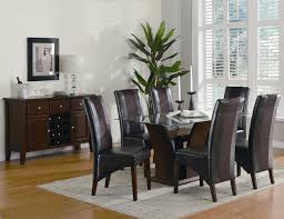 Family memories are made around a kitchen table and chairs and it gives your family a safe place to bond, connect with one another, share food, do homework and play. Znalezione Obrazy Dla Zapytania Black Round Dining Room Table French Country Dining Room Formal Dining Room Sets Cherry Dining Room Sets