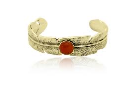 Bracelet jonc plaqué argent avec une plume d un diamètre d environ 6 cm ouvert donc ajustable. Bracelet Jonc Plume Cabochon Or Ruban Rouge Bijoux