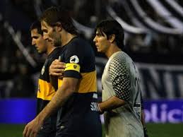 Debe ser el futuro arquero de la selección de colombia por muchos años y es que arboleda y falcioni han tenido una muy buena relación por los consejos que el técnico argentino. Oscar Ustari En Boca Juniors Volvi A Sentirme Futbolista Goal Com