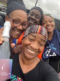 Marlon Wayans Goes In