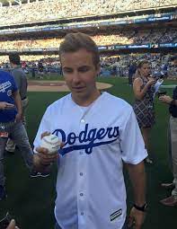 Chelsea v real madrid bayern v barcelona juventus v borrusia dortmund lazio v atletico madrid. Sergio Ramos Zum Fc Bayern Munchen Was Beim Transfer Gerucht Wirklich Sache Ist Fc Bayern