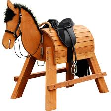 Riesenspass Mit Holzpferd Mini Pony Bibi Ab Drei Jahren Holzpferd Holzpferd Selber Bauen Holzpferd Bauen