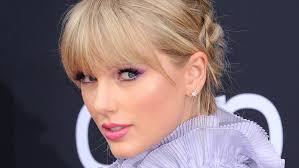 زهرة الخليج - تايلور سويفت تُثير حيرة جمهورها بمنشور غامض