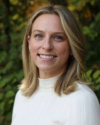 Rebecca Cruse's Instagram, Twitter & Facebook