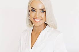 Sonia Gleeson's Instagram, Twitter & Facebook