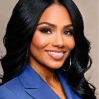 Nicole Nicholas's Instagram, Twitter & Facebook