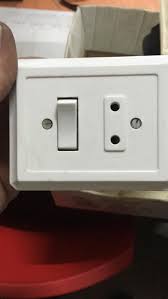 Tekli anahtarı anahtarlı prize çevirme (kendin yap, anahtarlı topraklı priz montajı.) ben mehmet efe usta.bu videomda tekli anahtarı anahtarlı prize. Anahtarli Priz Nasil Baglanir Prizler Elektrik