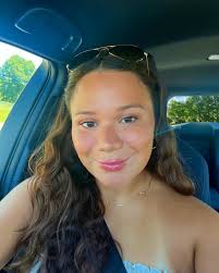 LOOKING FOR A ROOMMATE Hi everyone! My name is Maddy and I am looking for a  roommate to split a 2 bedroom with. I am graduating from Arizona State  University in May