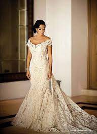 The Spanish Inspired Lace Look I Want Add Mantilla Off White Wedding Dresses Spanish Wedding Dress Mexican Wedding Dress