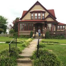 Rebuilding Historic Craftsman Homes In Cullman Al Craftsman Style Homes Craftsman House Beautiful Buildings