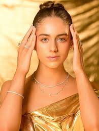 VOTE FOR HALEY ✨ “BEST FRESH FACE” AND “MOST DOWN TO EARTH” ARE NOW OPEN