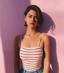 90s updos and hair accessories. Striped Tank Top High Waisted Denim Jeans Short Hair Outfits Short Hair Styles Beauty