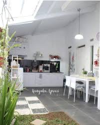 Dapur luar rumah menjadi sebuah alternatif ketika kita hendak berkumpul bersama keluarga. Pilihan Dapur Luar Ruangan Fungsional