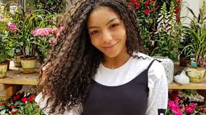 Brasileira Do Grupo Now United Recorda Professores Diziam Que Com Minha Cor E Cabelo Eu Nao Conseguiria Famosos Extra Online