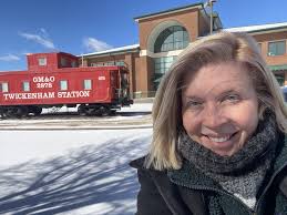 Ah, the wonderful places we have dined. The memories flooded back during  the winter storm. When I was in downtown Huntsville capturing snow video in  January, I passed the old Twickenham Station