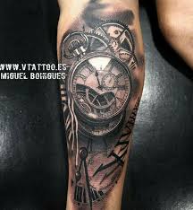 Clock Tattoo Blackwhite Mit Bildern Taschenuhr Tattoo Tattoo Armel Uhren Tattoos