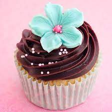 You Crave Luxury You Love Decadence In All Its Forms You Are A True Hedonist You Always Go Over The Top You Know Fancy Cupcakes Flower Cupcakes Just Cakes