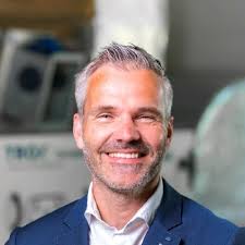 Eine Reise geht heute zu Ende, ein neues Kapitel beginnt: nach etwas mehr  als 13 Jahren endet meine Zeit bei der TROX GmbH. Eine im September 2011  begonnene Ausbildung zum Industriekaufmann… |