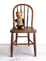 Vintage Child S Wood Spindle Bow Back By Redravencollectibles Country Farmhouse Furniture Farmhouse Furniture Childrens Chairs