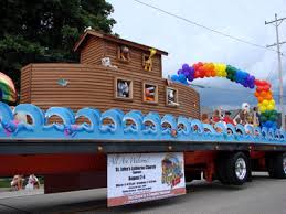 Vacation Bible School Parade Float By St John S Lannon Wi Parade Float Christmas Parade Floats Christmas Float Ideas