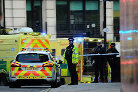 Attaque au couteau de rambouillet : Attaque Terroriste Au Couteau A Londres Des Blesses Graves L Assaillant Abattu